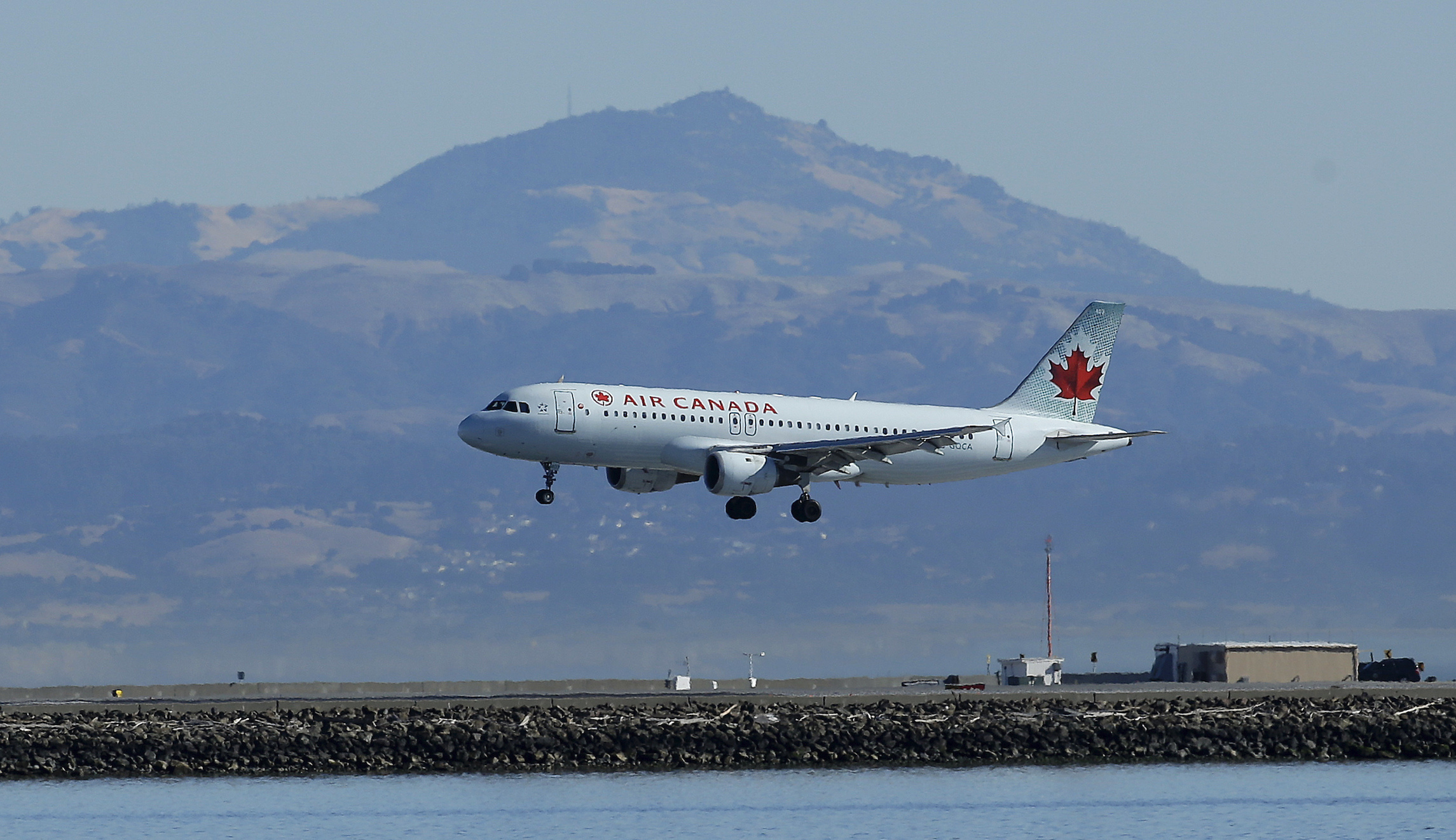 Air Canada to stop announcing ‘ladies and gentlemen’ in recognition of gender fluidity