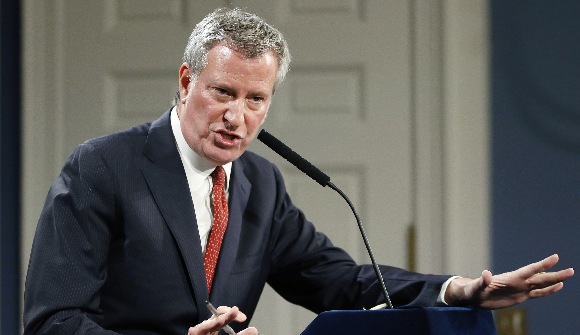 Bill de Blasio attacks New York Jewish community amid coronavirus tragedy