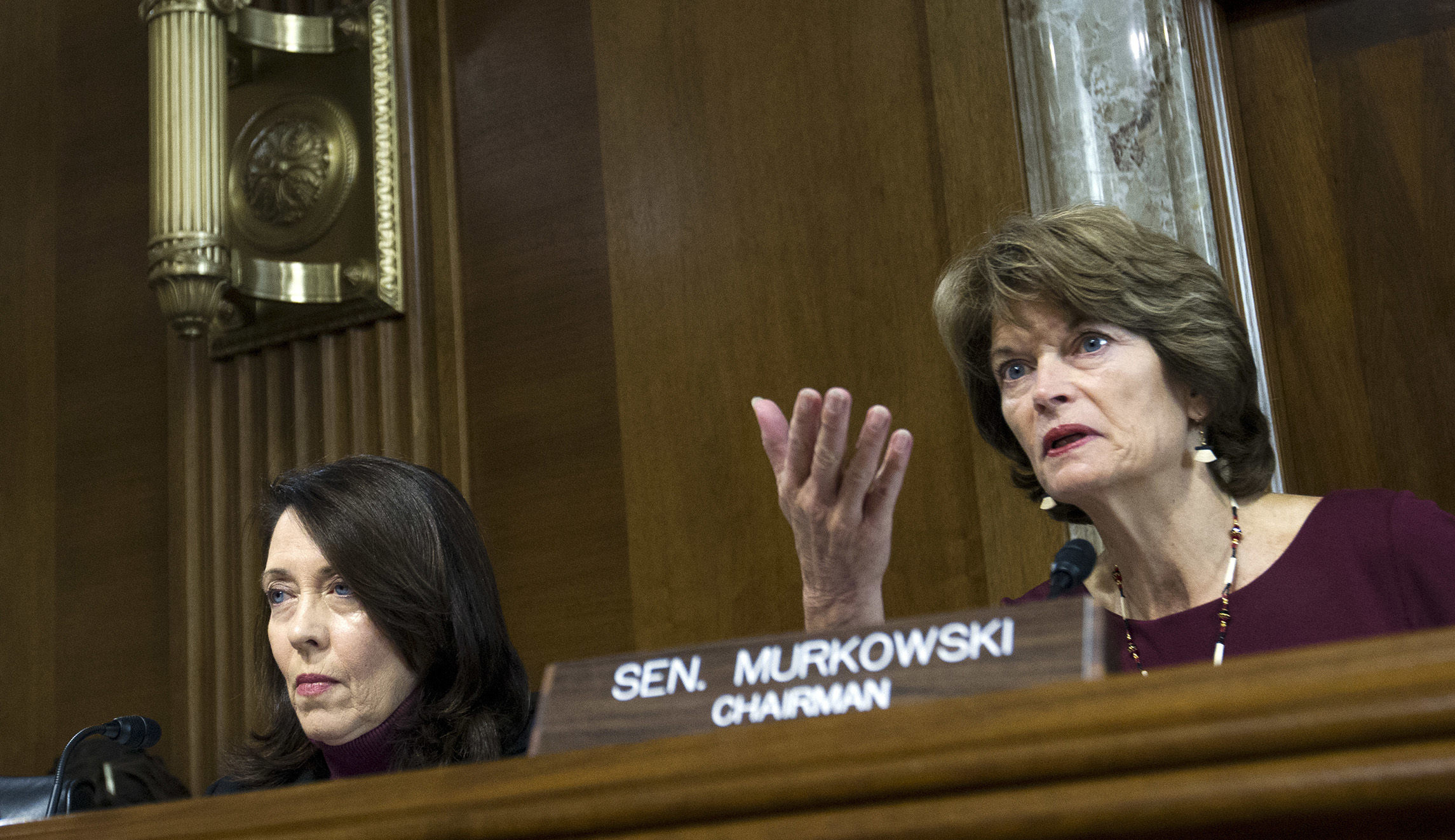 Lisa Murkowski, Maria Cantwell renew push for big energy bill