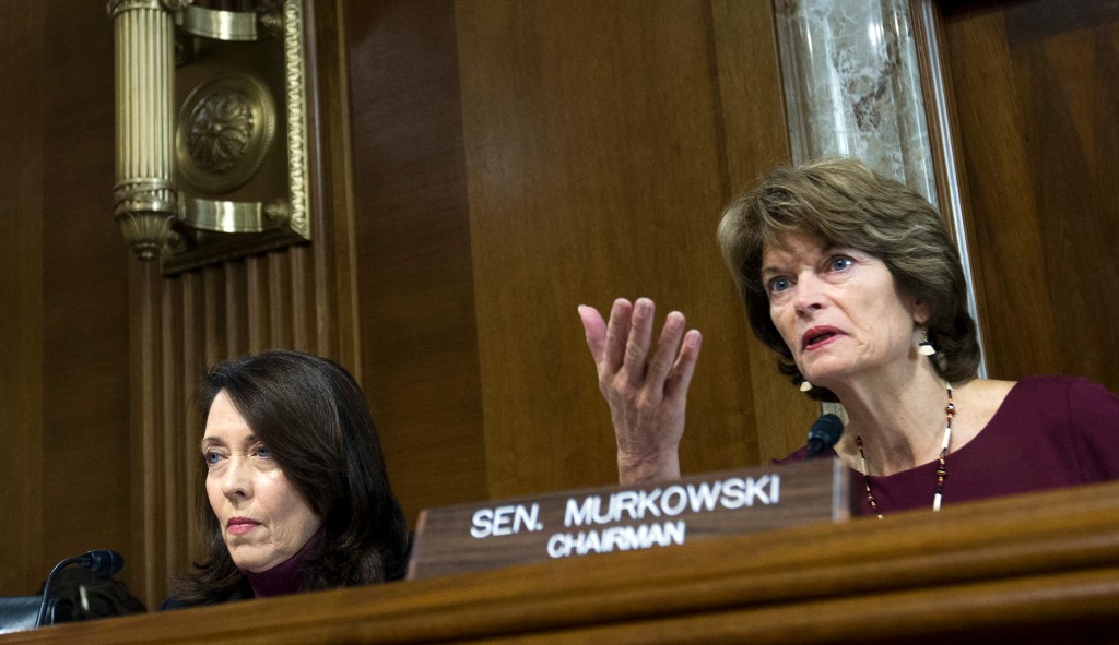 Lisa Murkowski, Maria Cantwell renew push for big energy bill