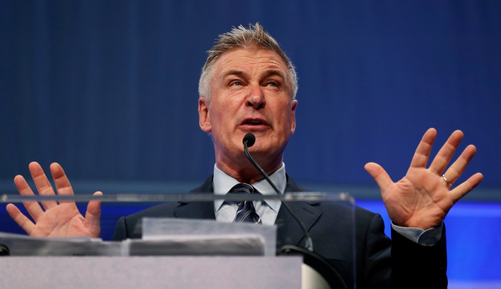 Alec Baldwin: ‘Beating Trump would be so easy’