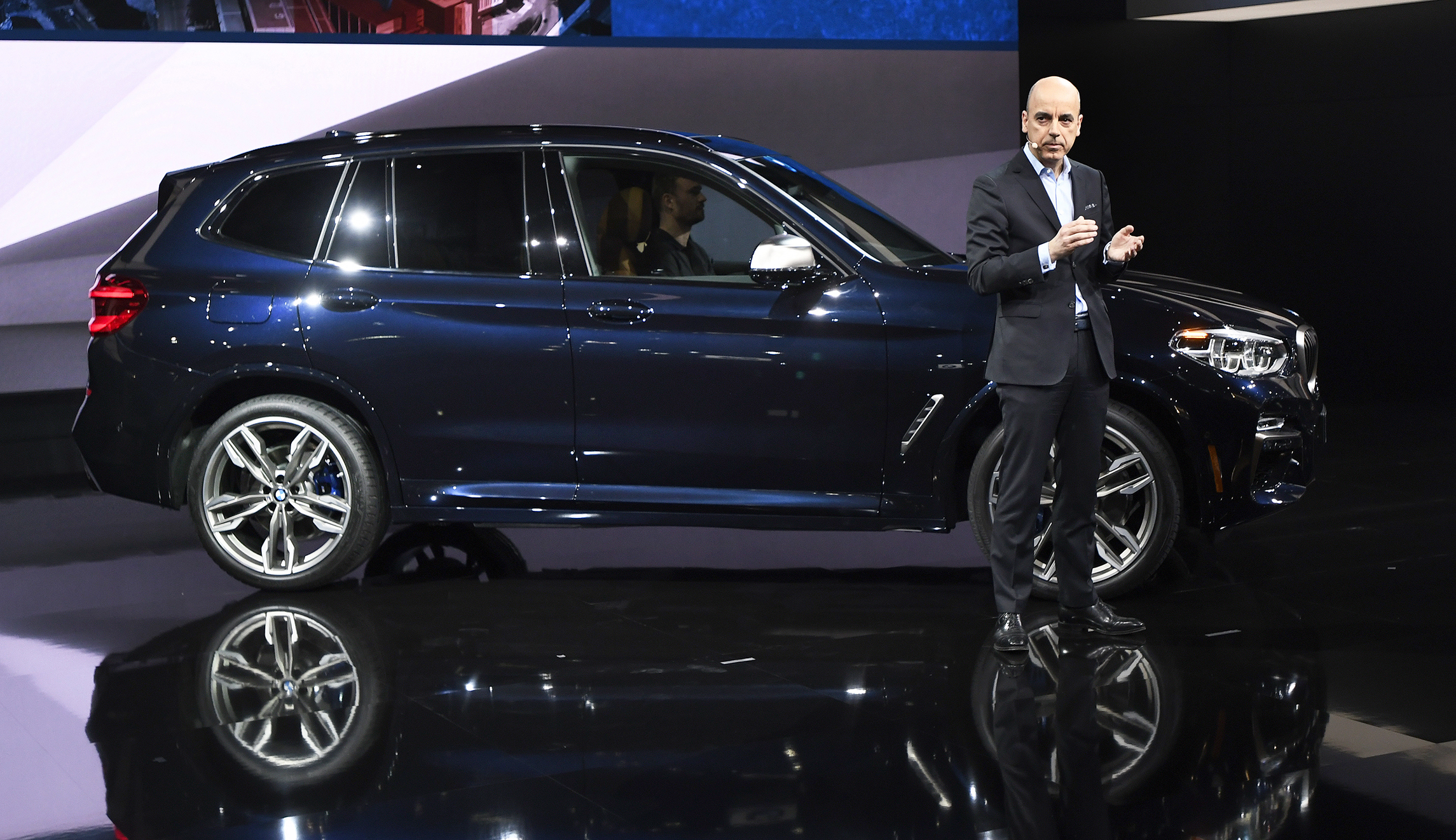 BMW curbs 2018 profit forecast due to Trump’s tariffs, new emissions rules