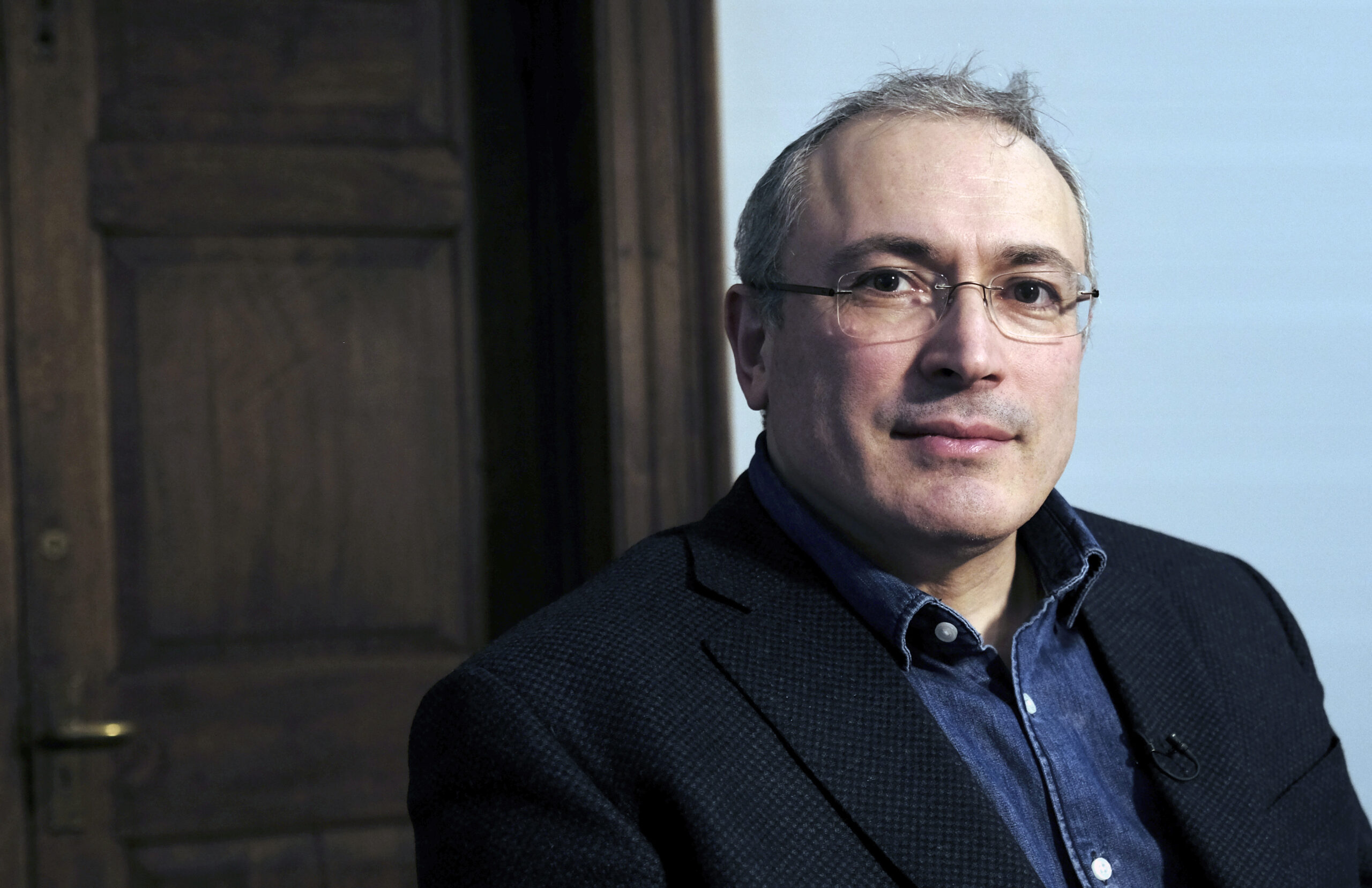 Salute Mikhail Khodorkovsky, the Putin critic who refuses to quit