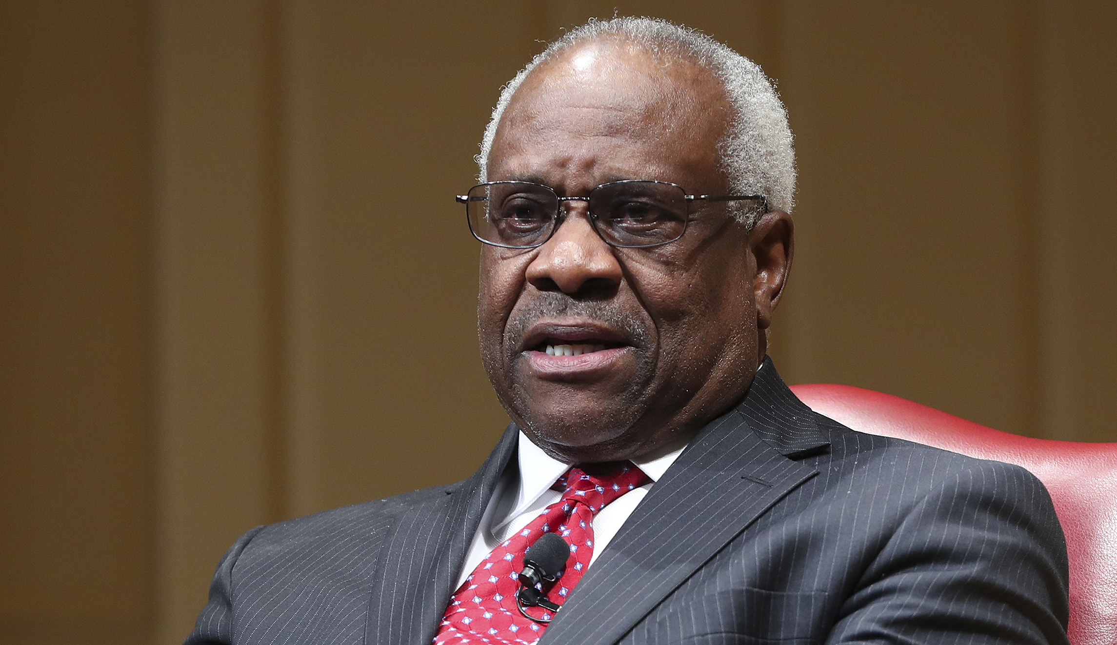 Clarence Thomas tells Parkland survivor that the Second Amendment ‘won’t be touched’