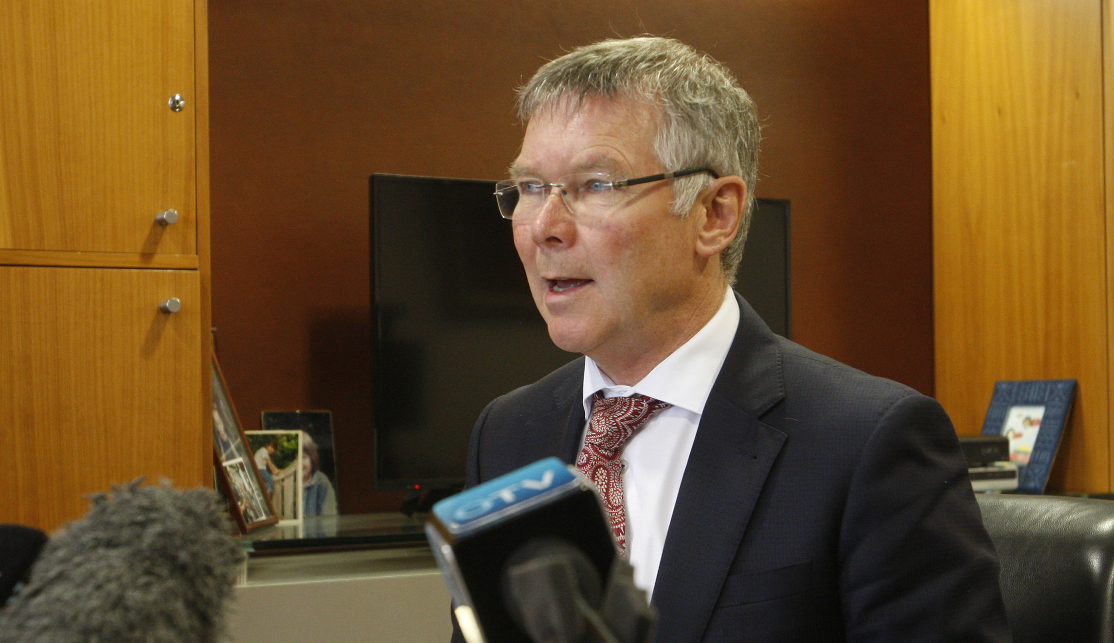 New Zealand attorney general backtracks on vow to ban semi-automatics