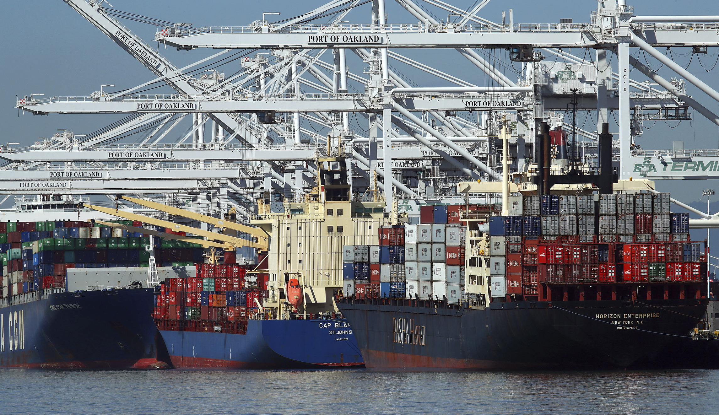Trade deficit jumped in July as imports soared, despite Trump’s tariffs
