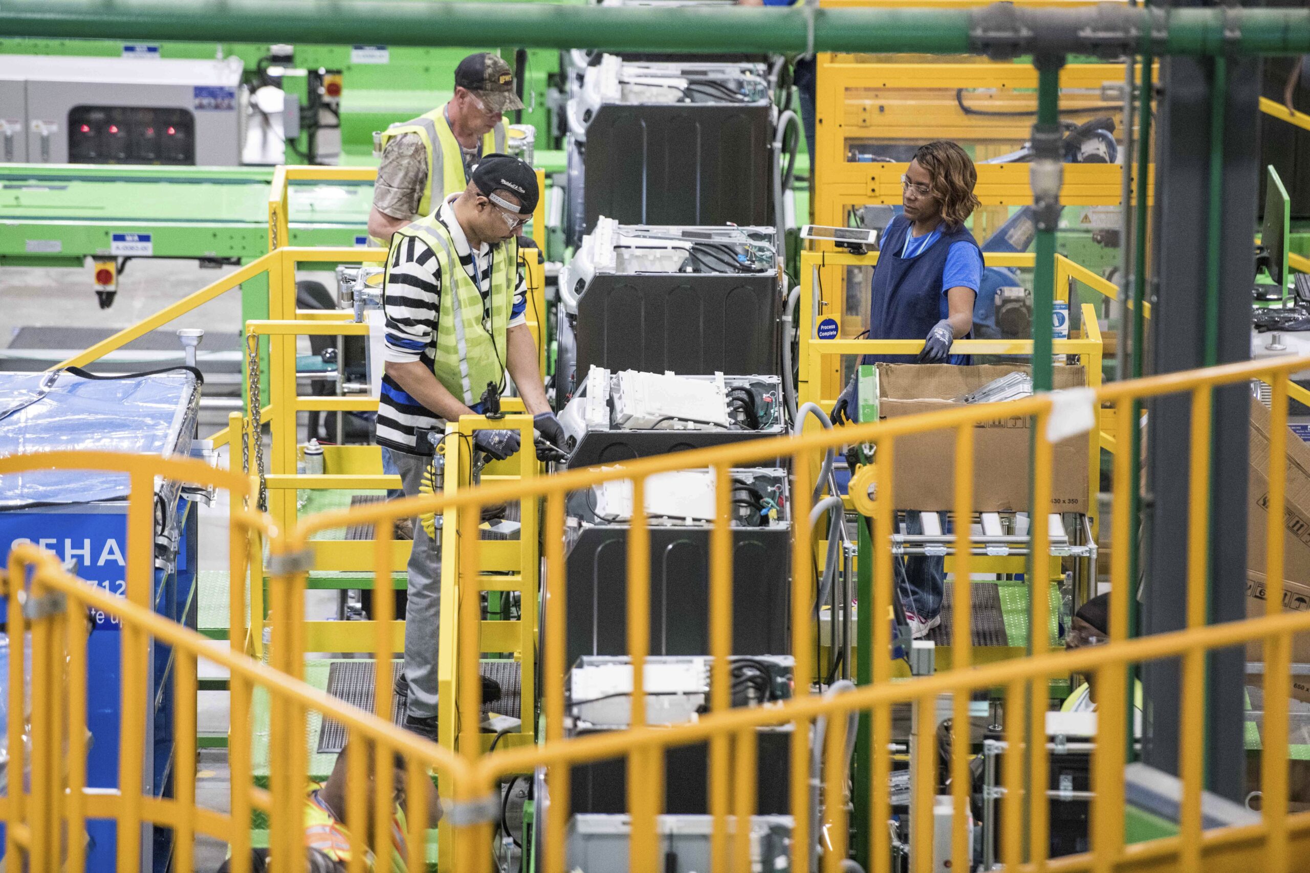 It’s official: Economy grew at a 2.9 percent rate to end 2017