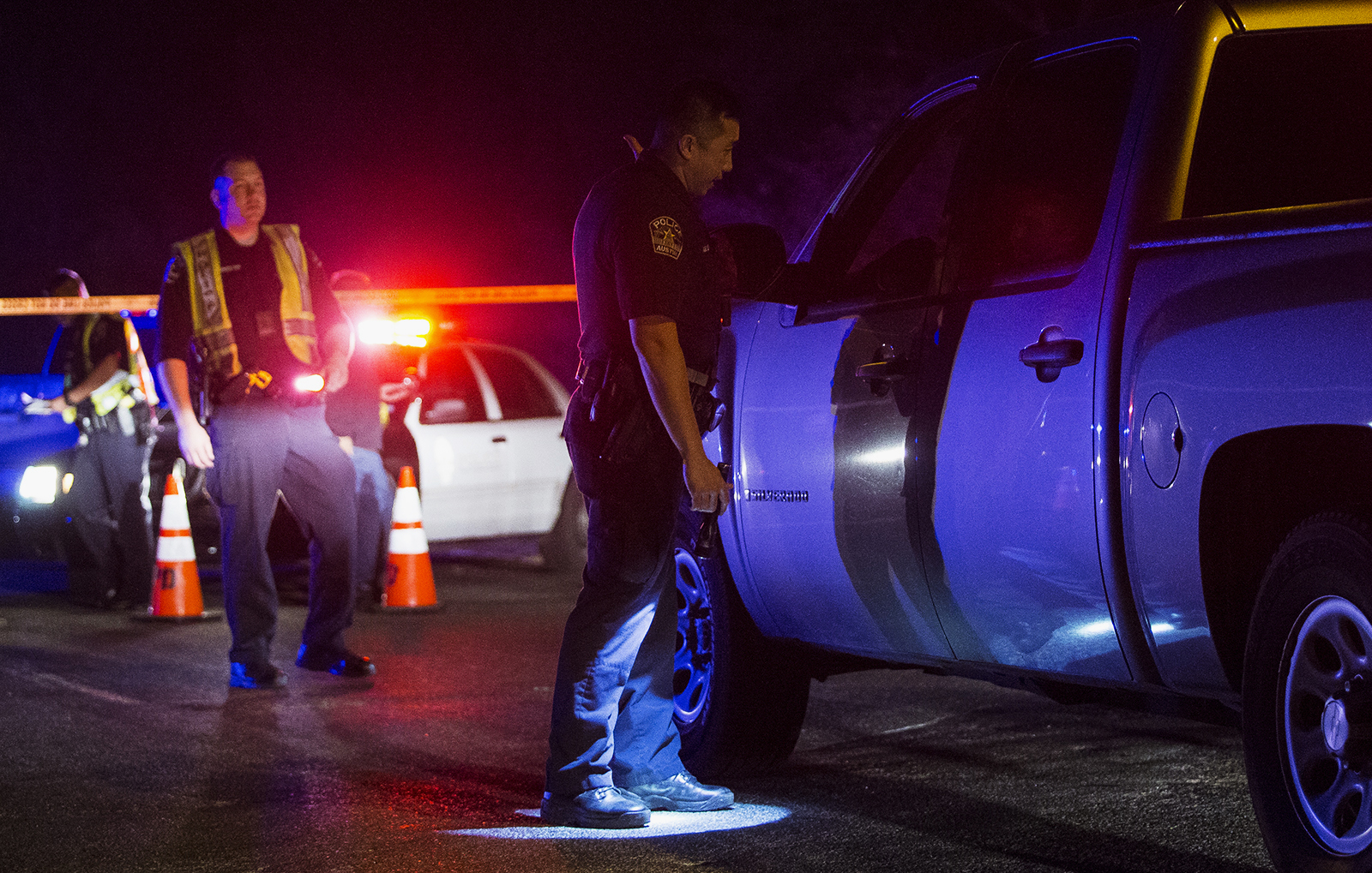 Fifth package bomb explodes in Texas