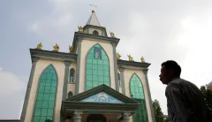 China cracking down on teaching religion to children