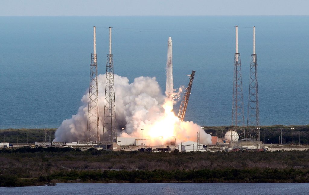 Trump makes Commerce Department the new space agency