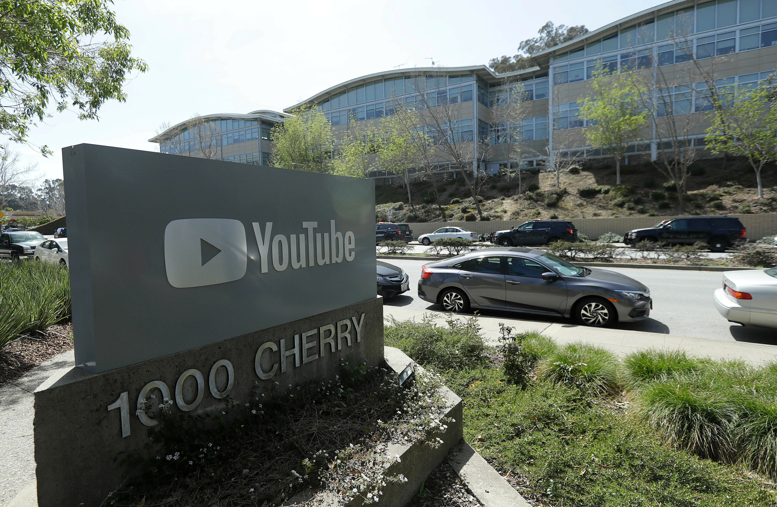 YouTube beefing up security at offices worldwide after headquarters attack