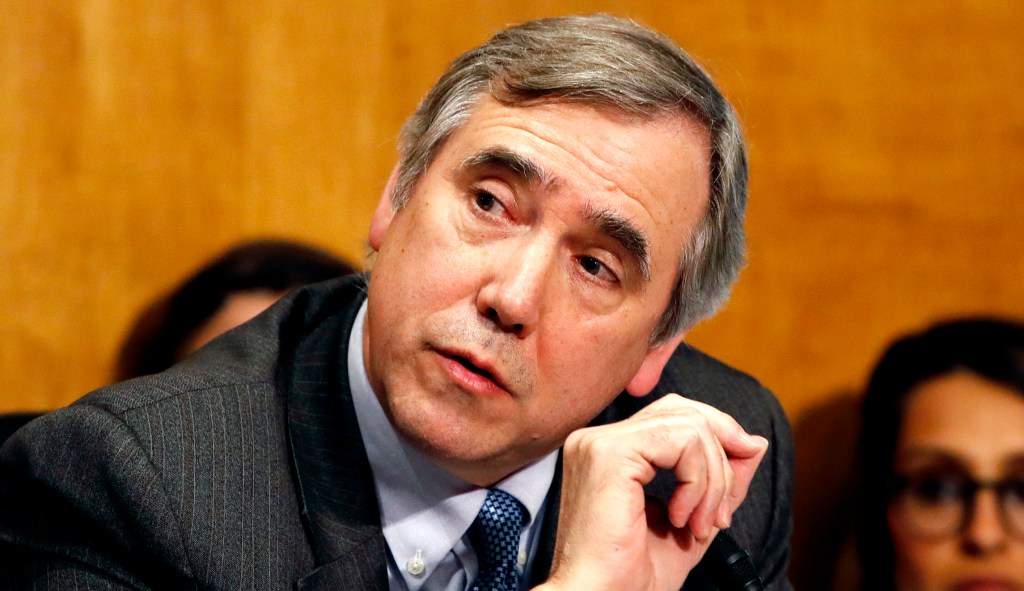 Senate Democrat floats legislative work-around if Whitaker buries Mueller report