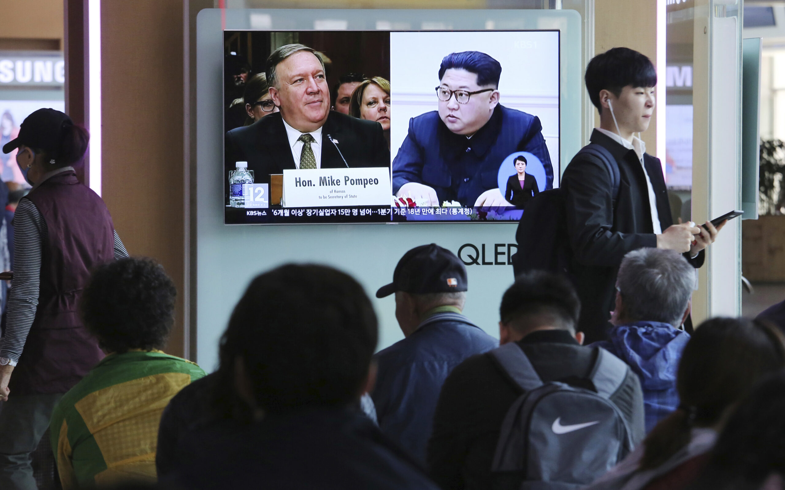 Trump plays mind games with Kim Jong Un with Pompeo trip