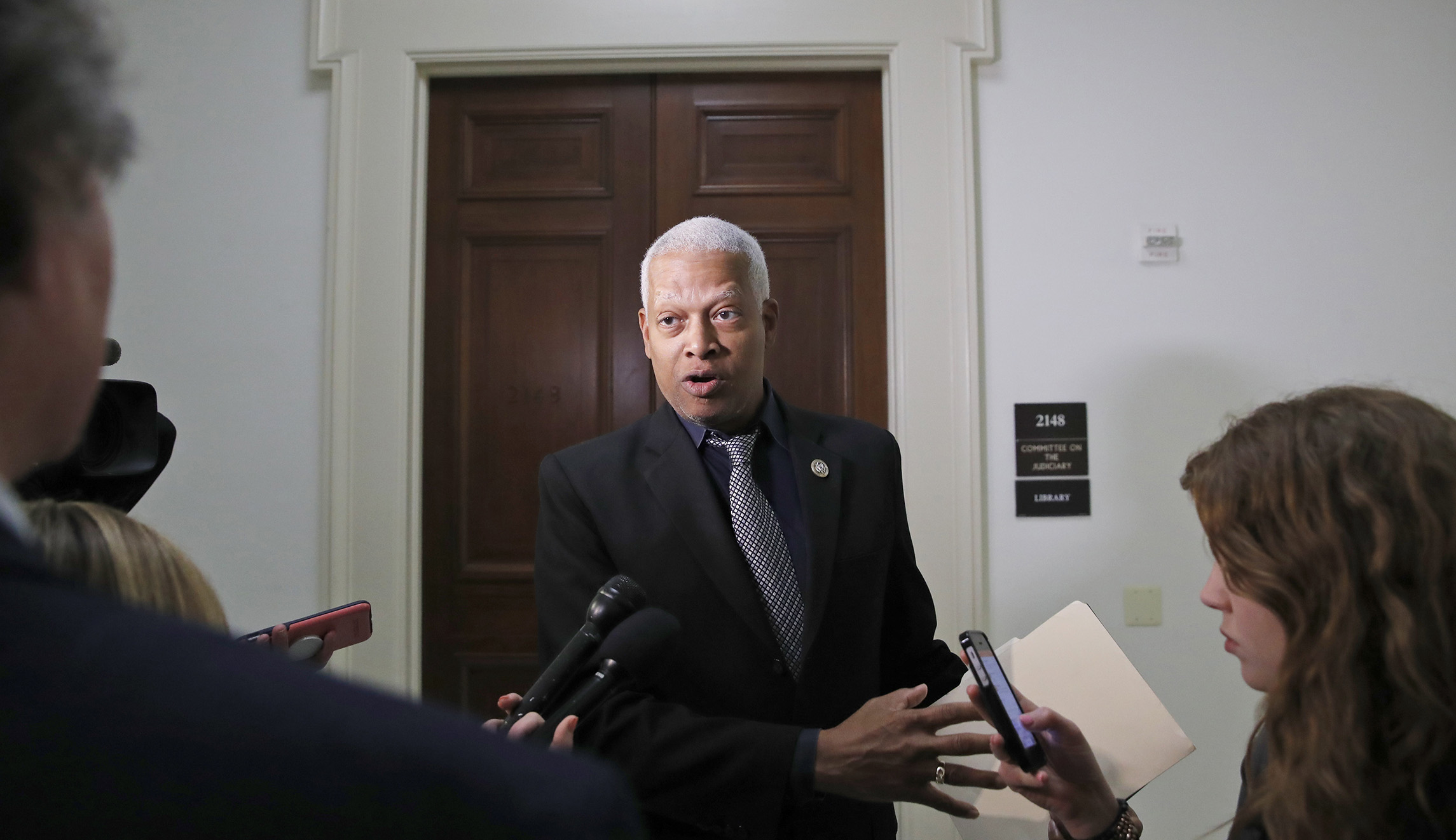 Democrat who compares Trump to Hitler asks: ‘How can we impeach without getting the documents?’