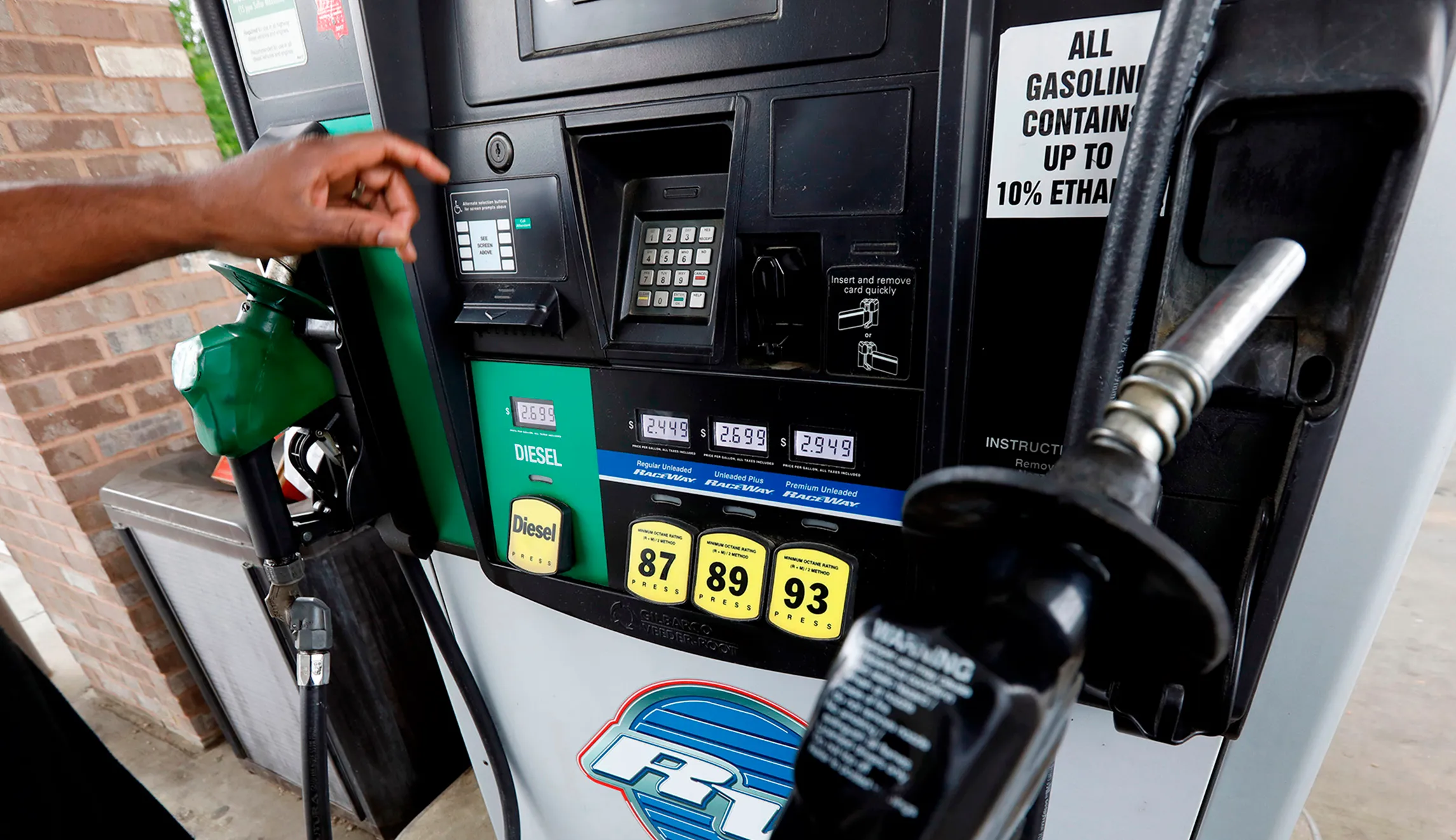 Support new infrastructure with fuel taxes, not tolls