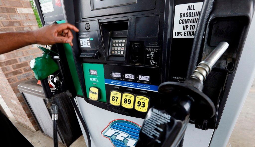 Support new infrastructure with fuel taxes, not tolls
