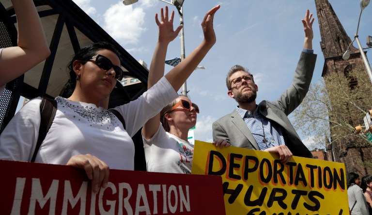 GOP moderates claim citizenship deal for Dreamers, but conservatives not on board yet