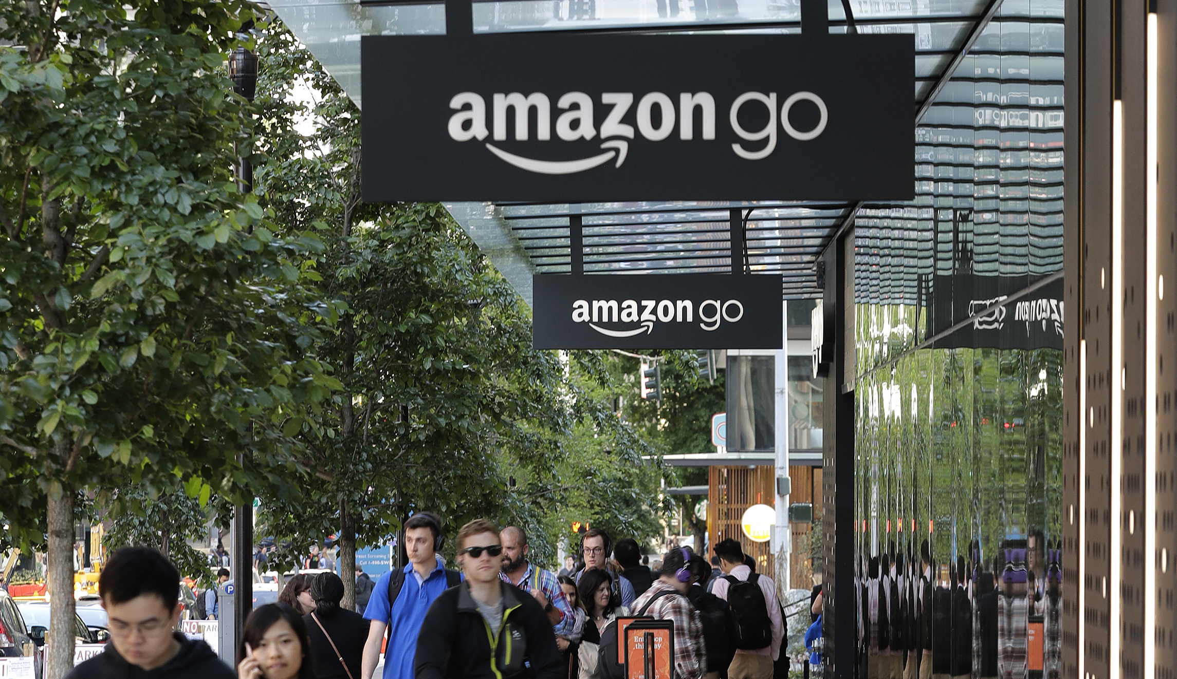 Amazon enters the pharmacy business amid federal push to lower drug costs