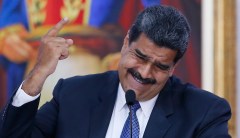 Maduro nearly has a mental breakdown on Twitter