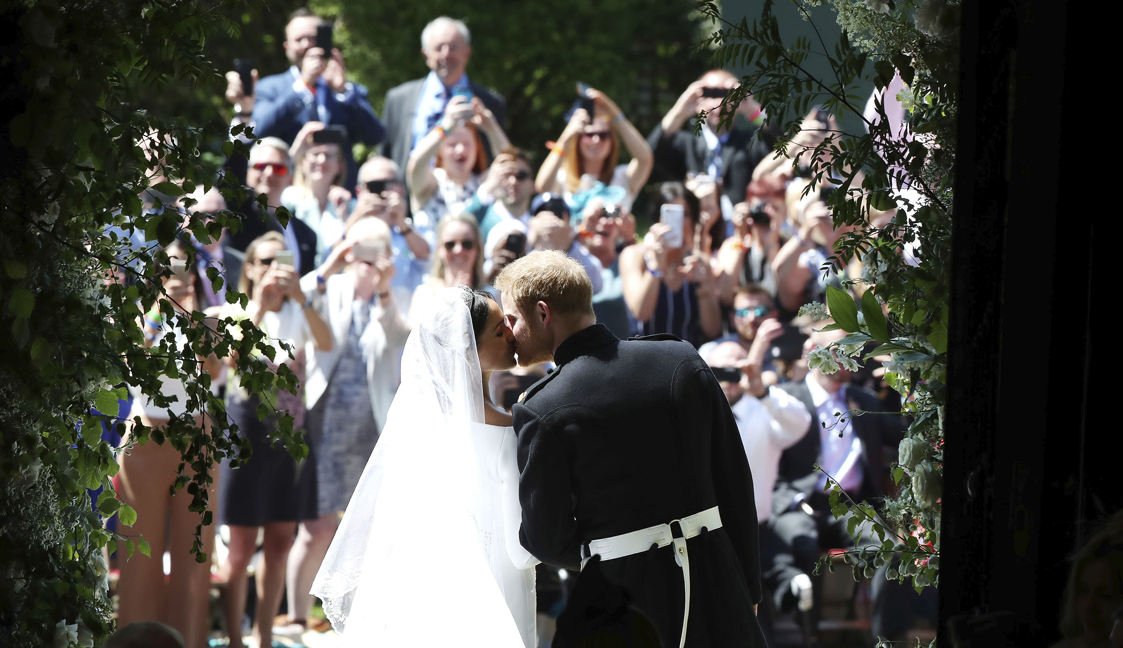 BBC trolls Trump over crowd size in royal wedding tweet