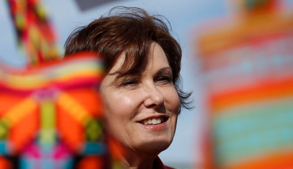 Jacky Rosen rides ‘green wave,’ defeats Dean Heller as Dems pick up Senate seat