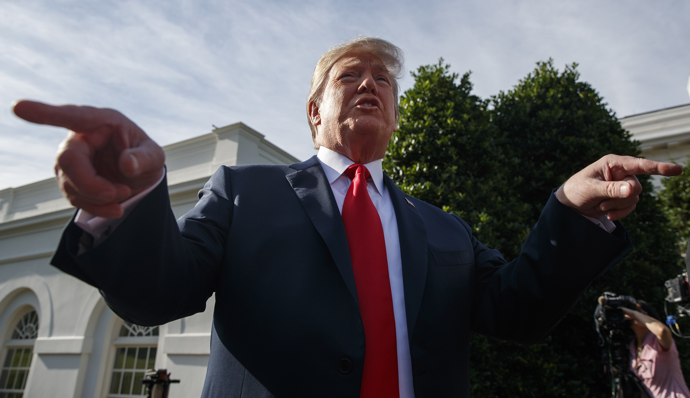 Trump: Illegal immigrants must be told to leave like ‘they would if they were standing on your front lawn’