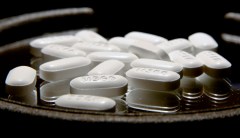 Drug spending stays almost flat under Trump