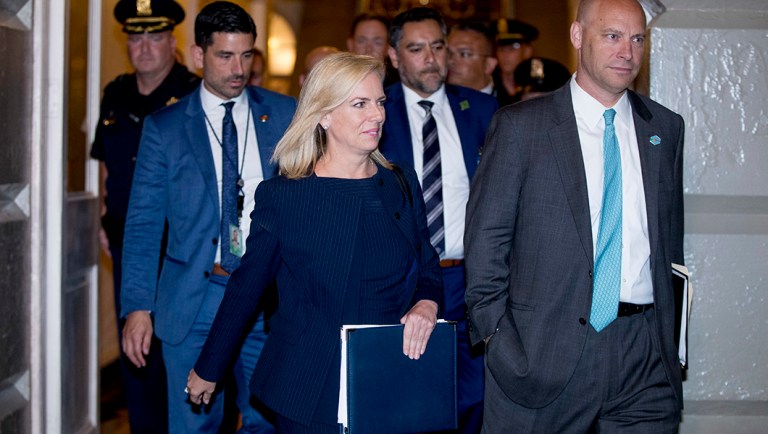 Trump heaps praise on Kirstjen Nielsen amid zero tolerance policy backlash