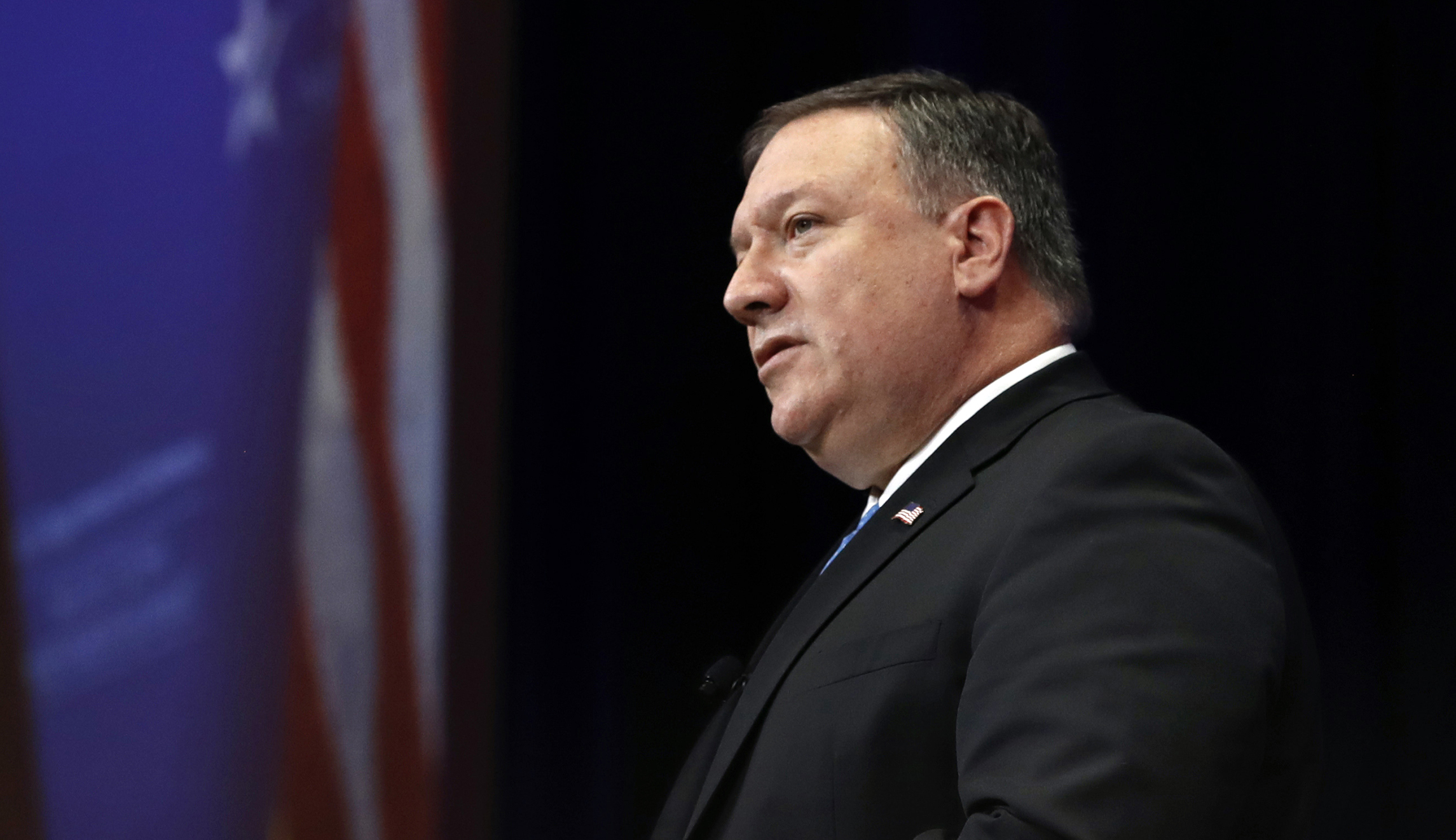 Pompeo holds the line: Caravans ‘will not be permitted’ to enter US
