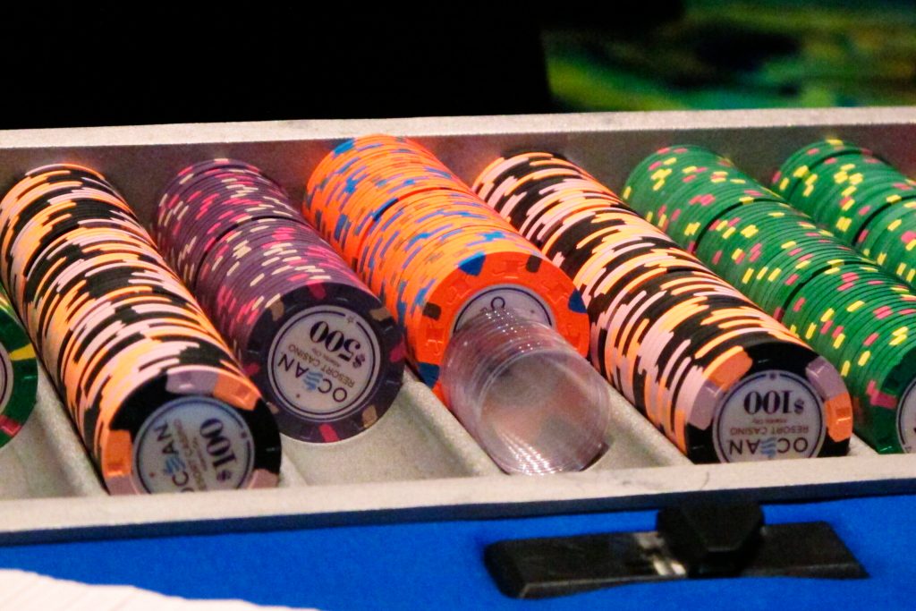 Odds of Trump winning reelection worsen as Warren surges