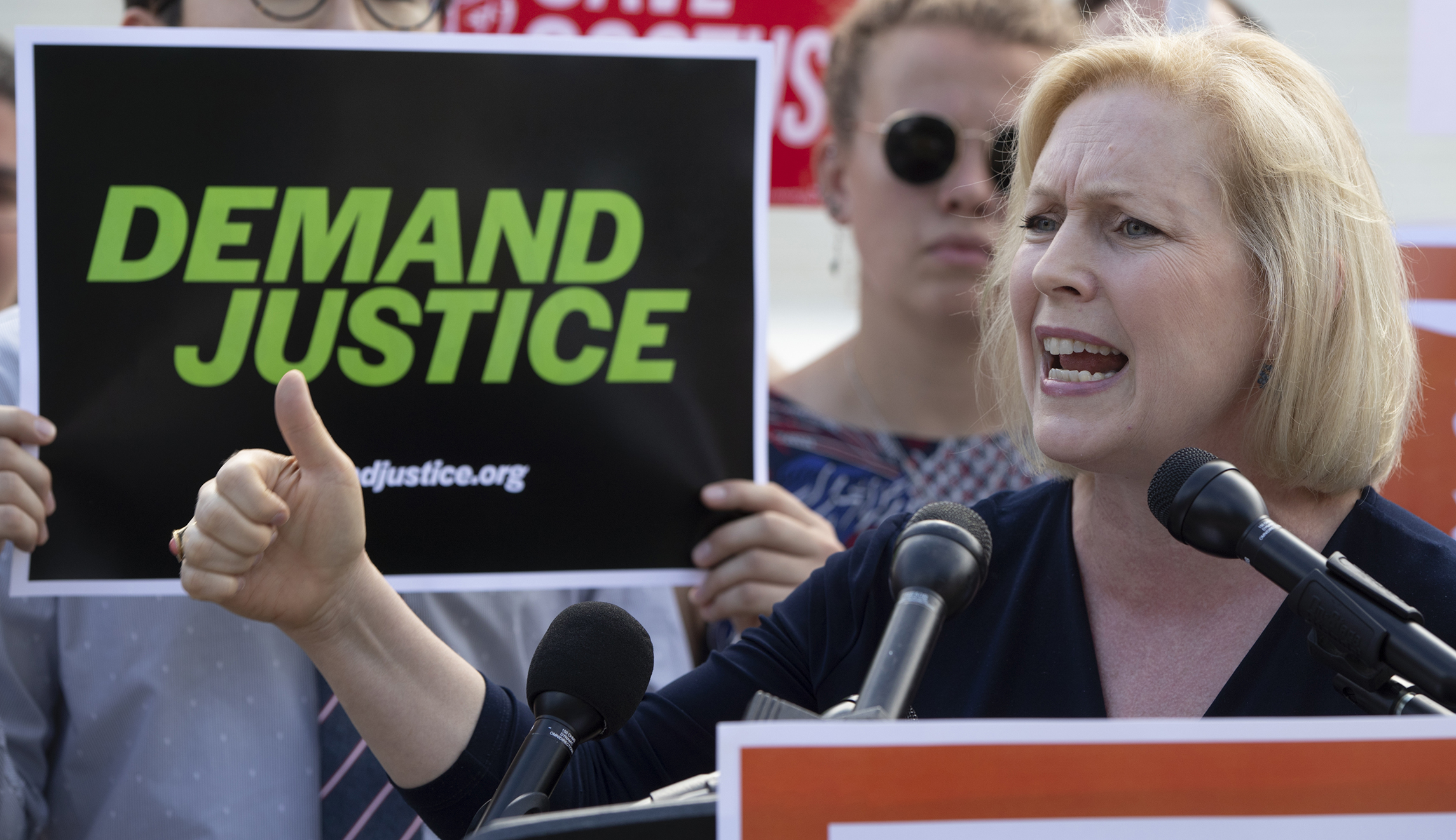 Kirsten Gillibrand: Abolishing ICE is the ‘first thing’ Democrats should do if they win control of Congress