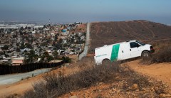 Border agents arrest convicted murderer from Honduras who says he traveled with caravan