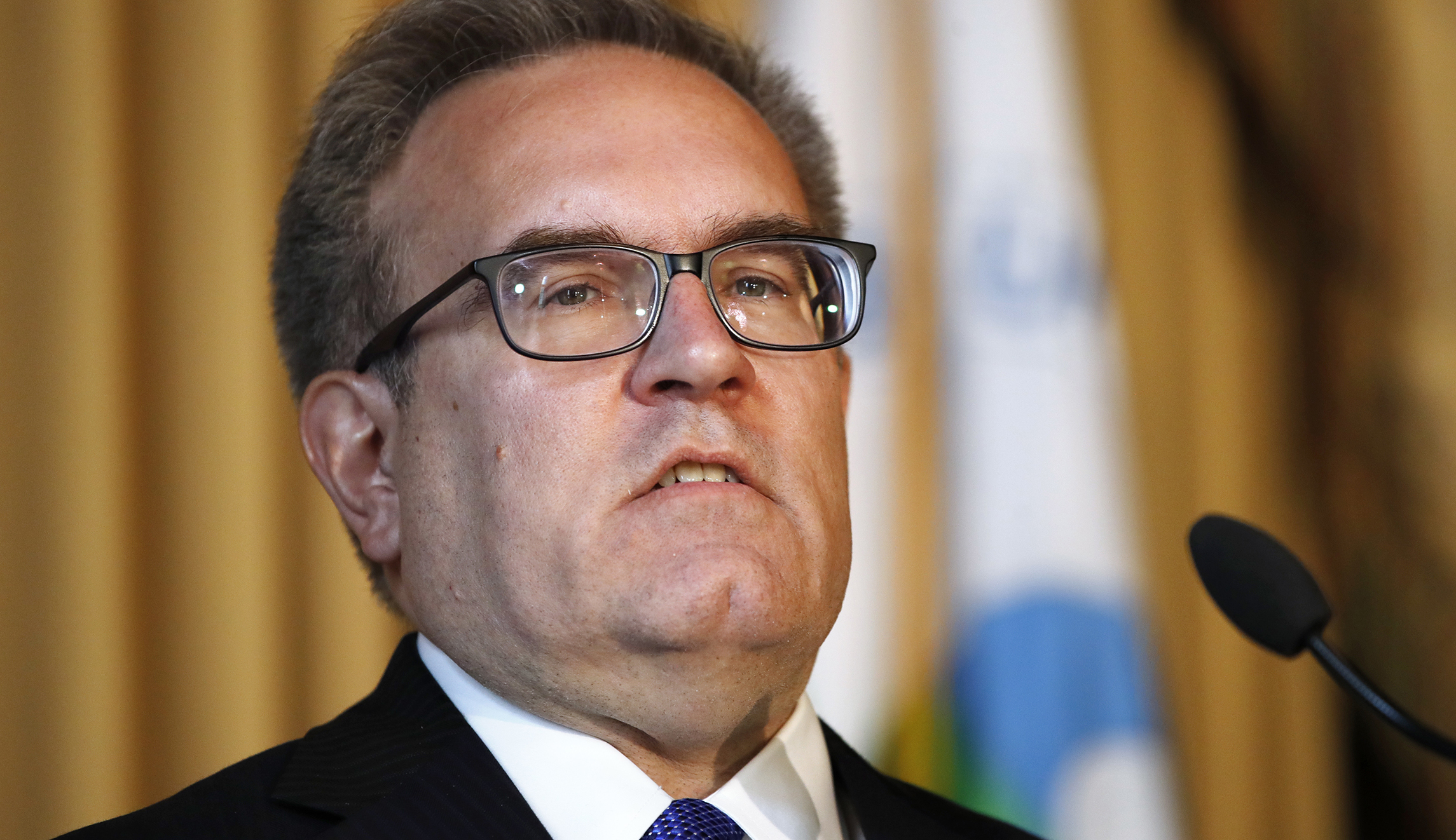 On greenhouse gases, the EPA wants it both ways