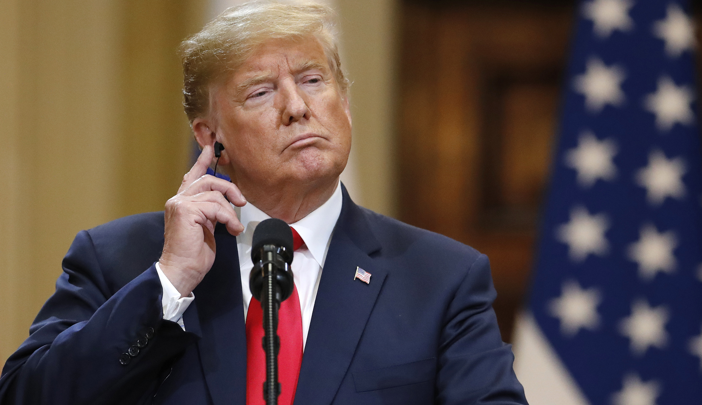 Trump downplays Russia cyberattack warning from top intelligence official
