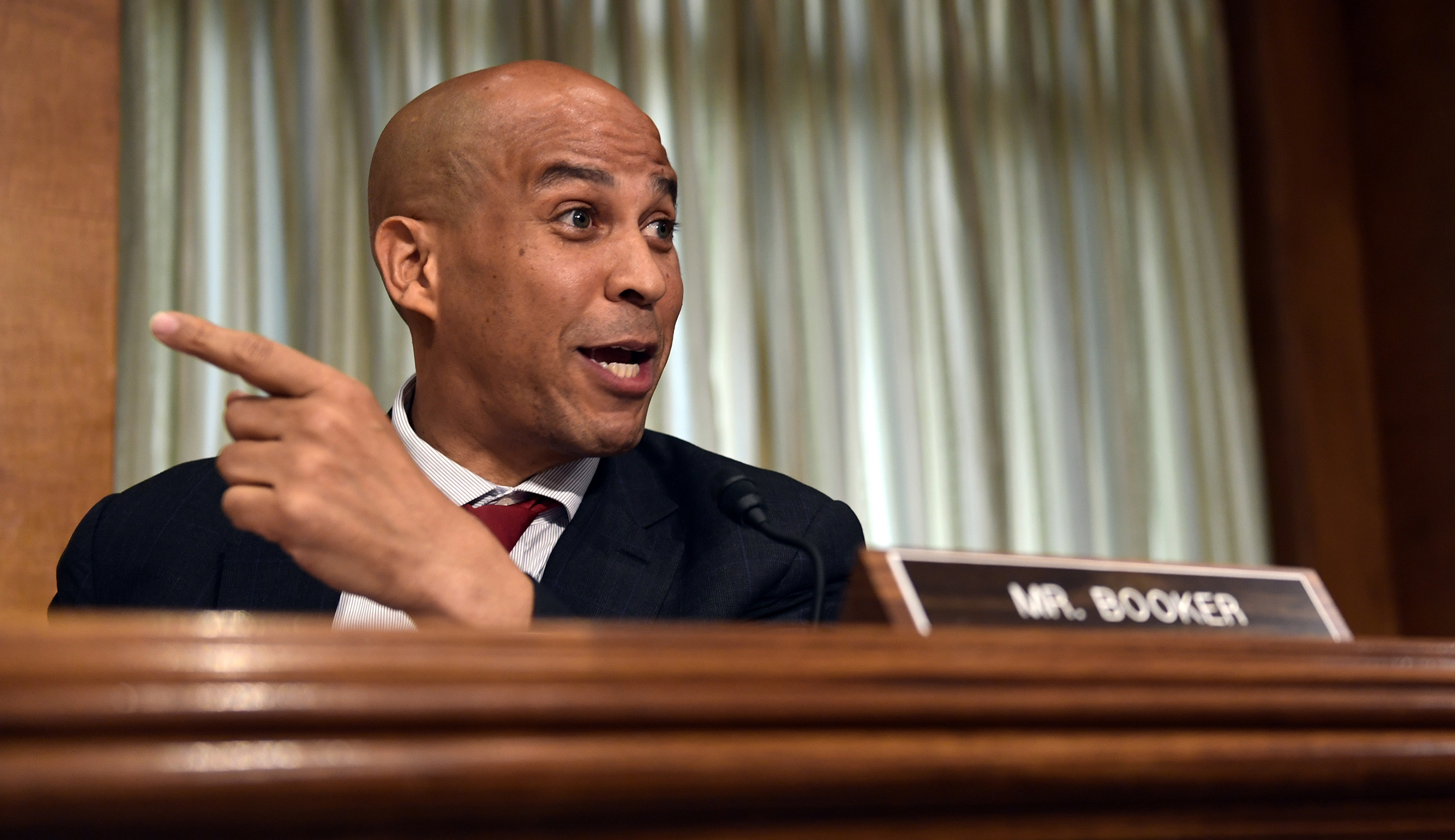 Cory Booker presses new EPA chief to overturn Scott Pruitt’s weaker review of toxic chemicals