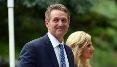 Jeff Flake declares ‘decency wins,’ tweeting photo of Obamas, Bushes