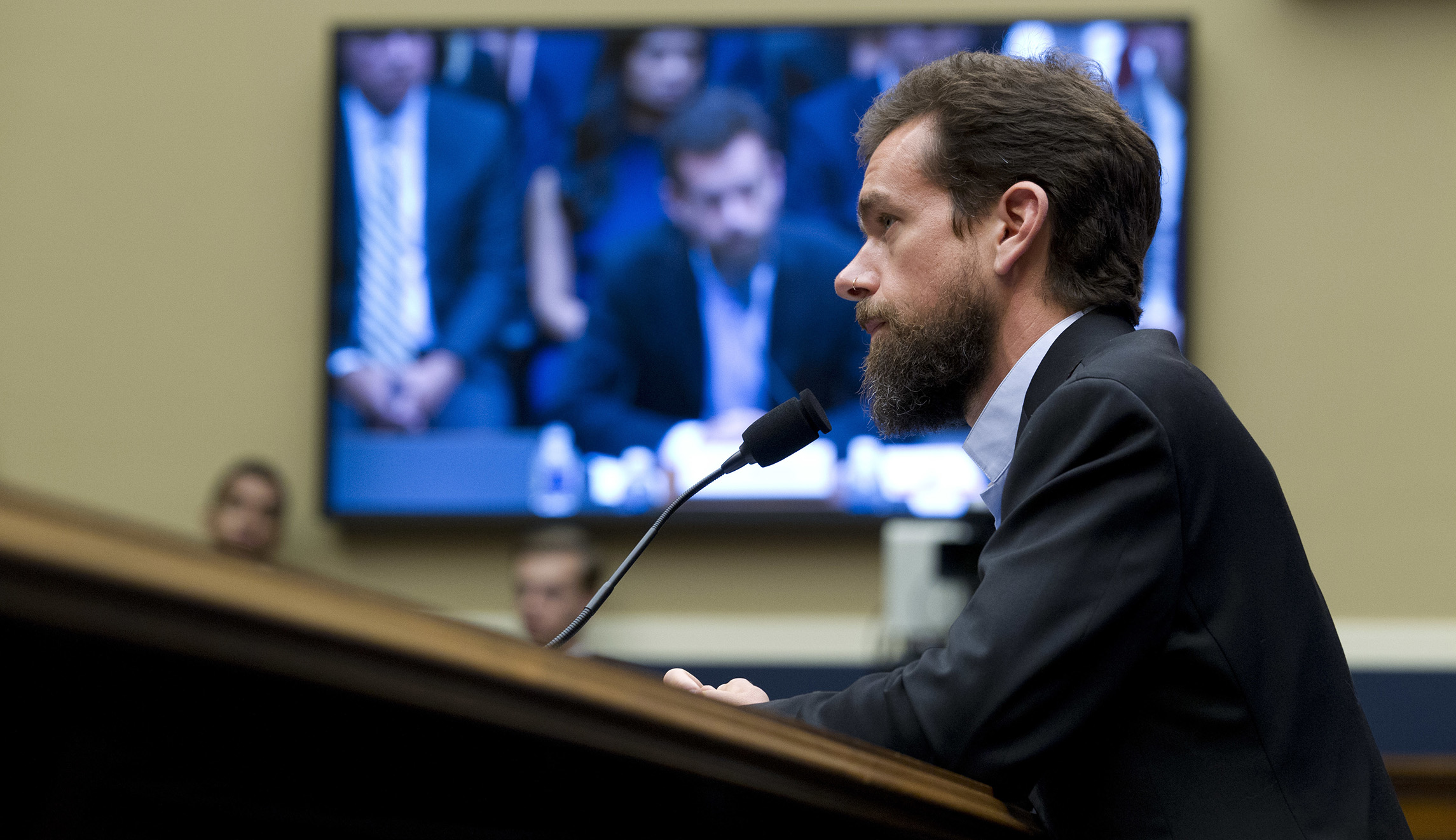 A #meantweet or something worse? Twitter often lets AI be the judge