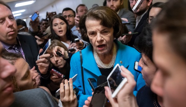 Dianne Feinstein demands White House directive to FBI on Kavanaugh