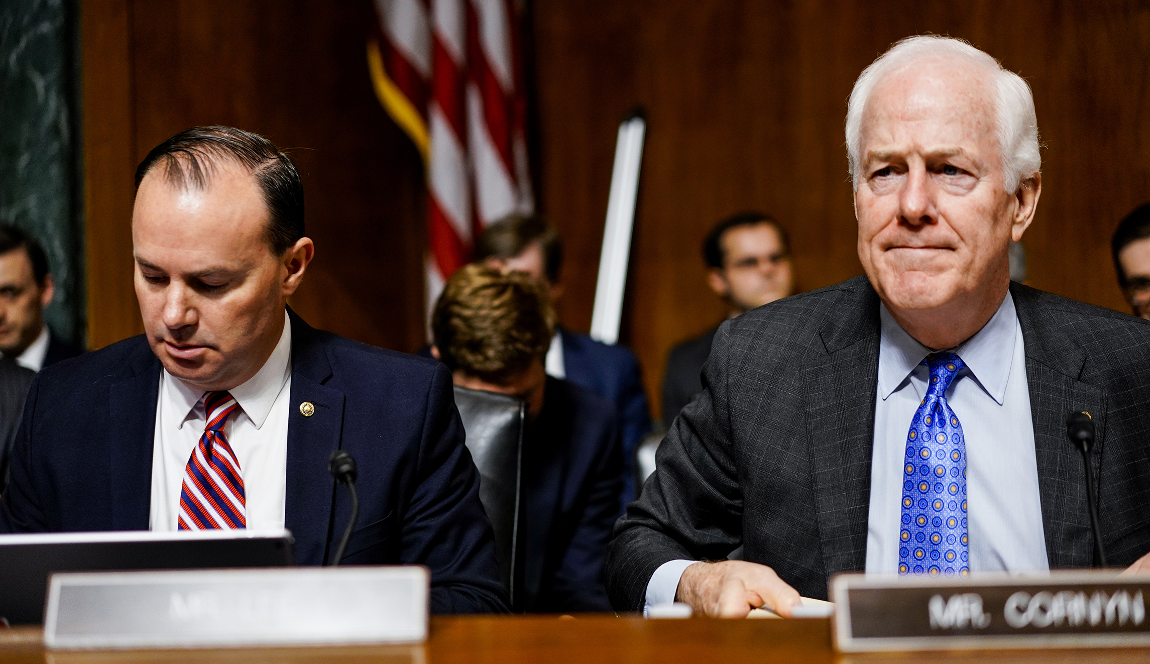 Republicans ditch female prosecutor, take over questioning Kavanaugh