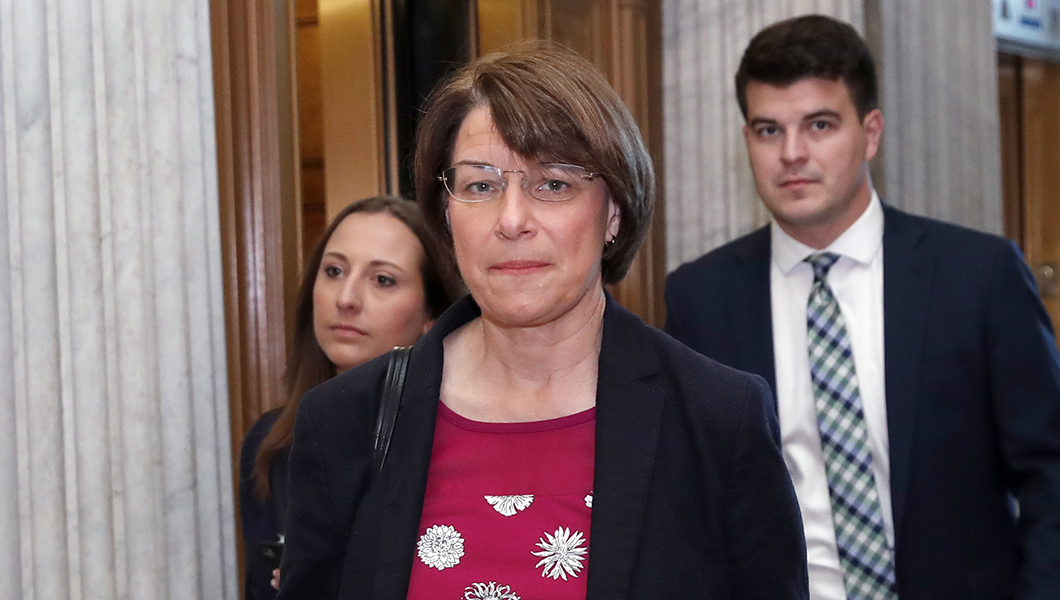 Klobuchar 2020 campaign struggles to hire amid claims she mistreats staff