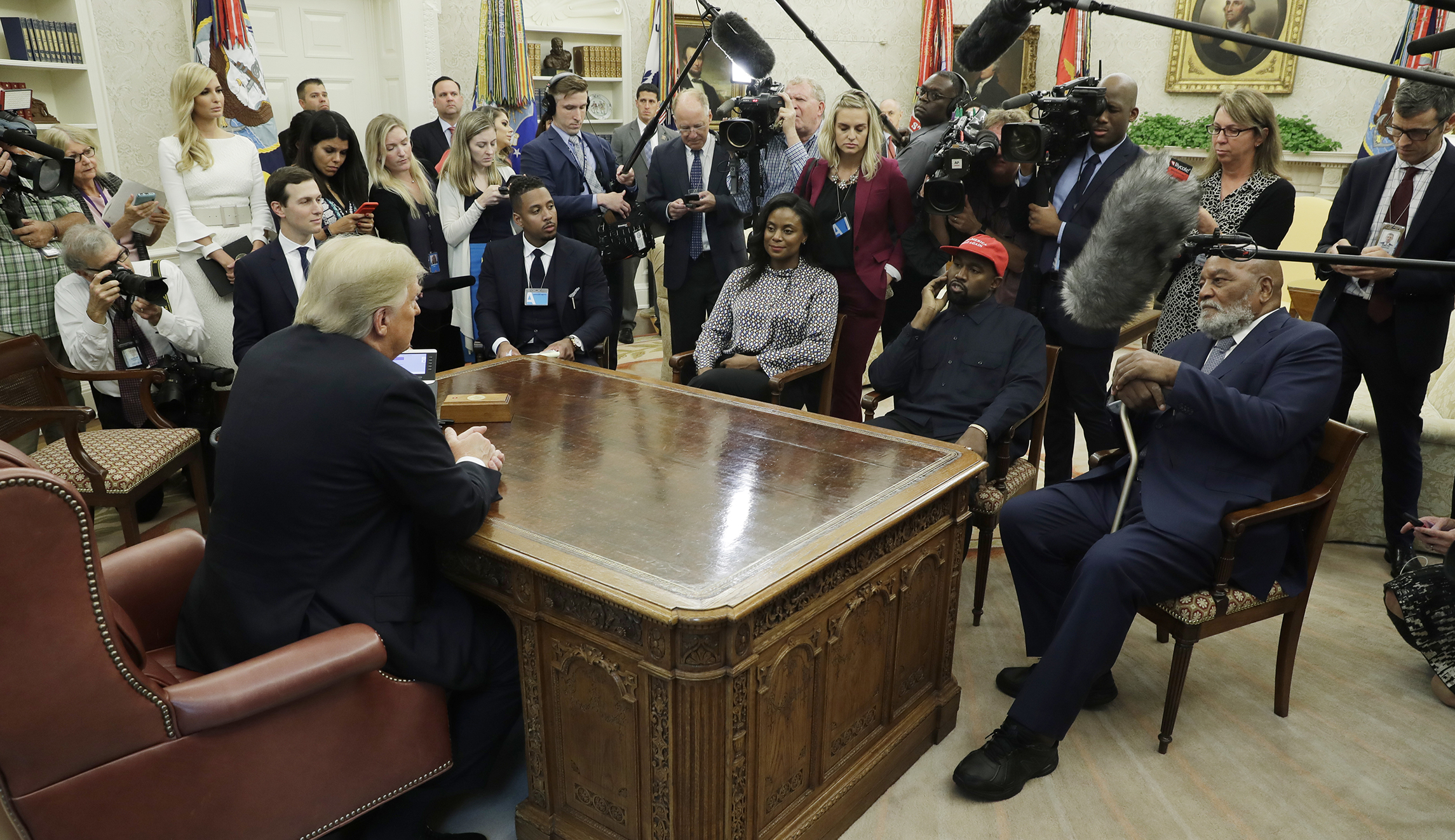 DC lobbying firm helps Jim Brown’s work on prison reform with Trump, Kanye West