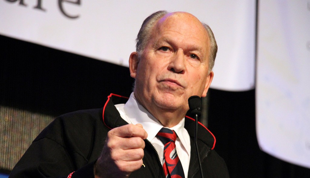 Alaska Gov. Bill Walker suspends re-election campaign just weeks before midterm elections