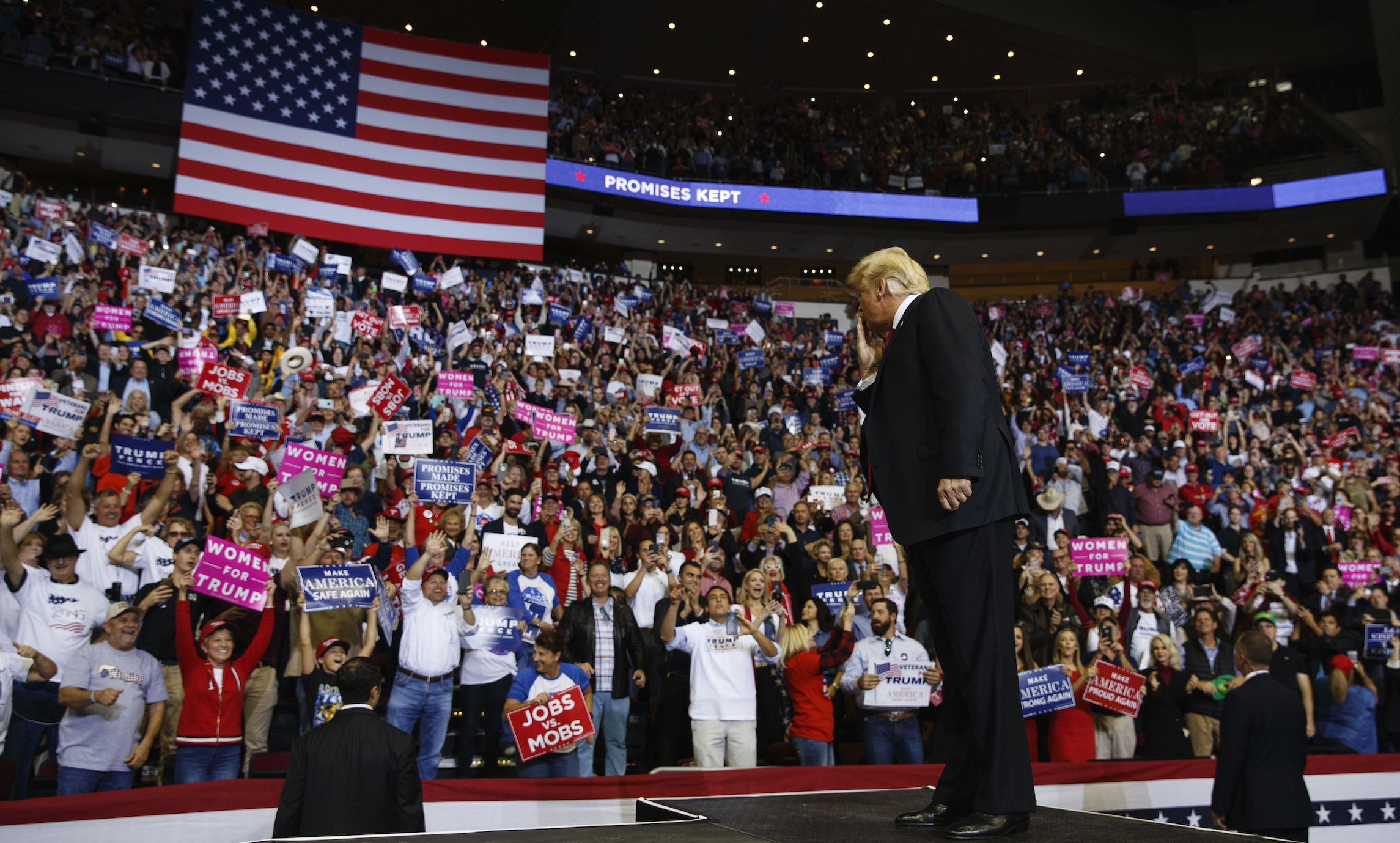 Texas trip offers Trump a welcome distraction from impeachment headaches