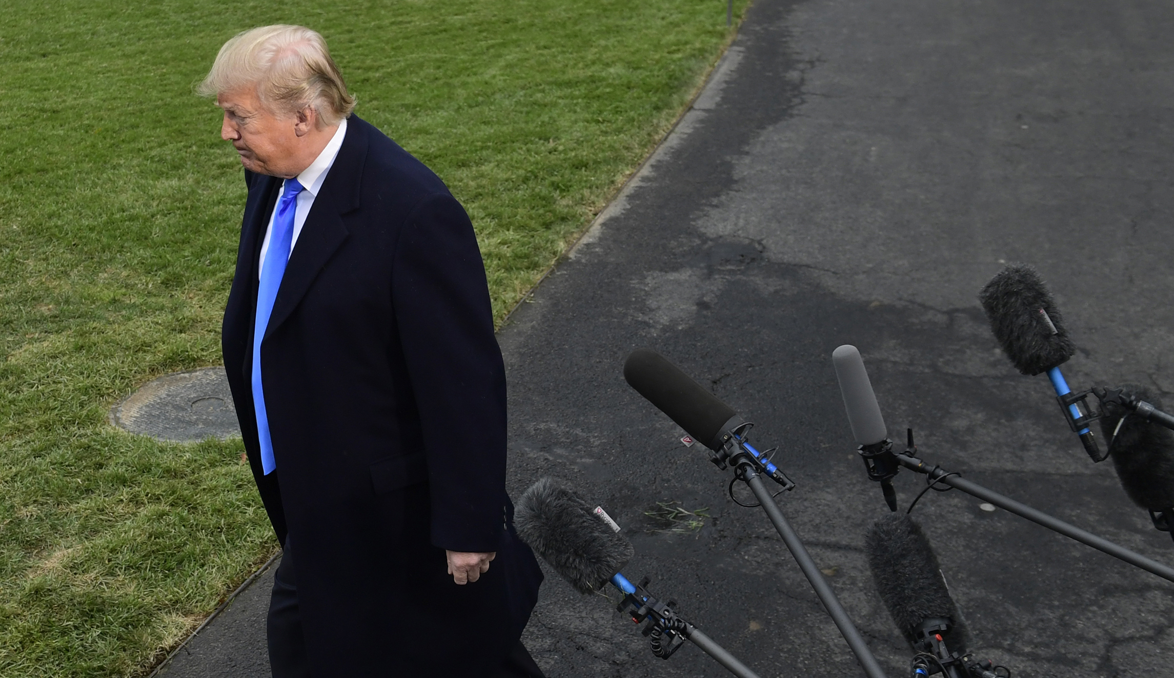 Trump visiting Pittsburgh to mourn synagogue victims