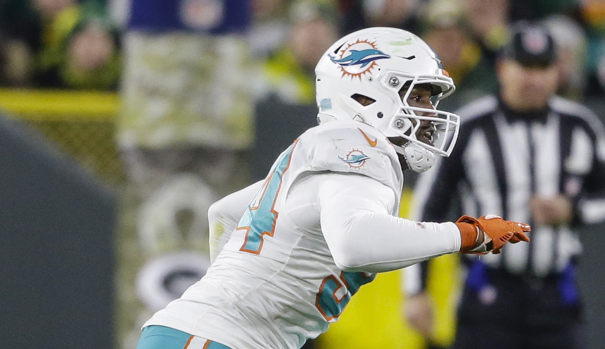 NFL player upset media ‘ignore’ his national anthem demonstrations