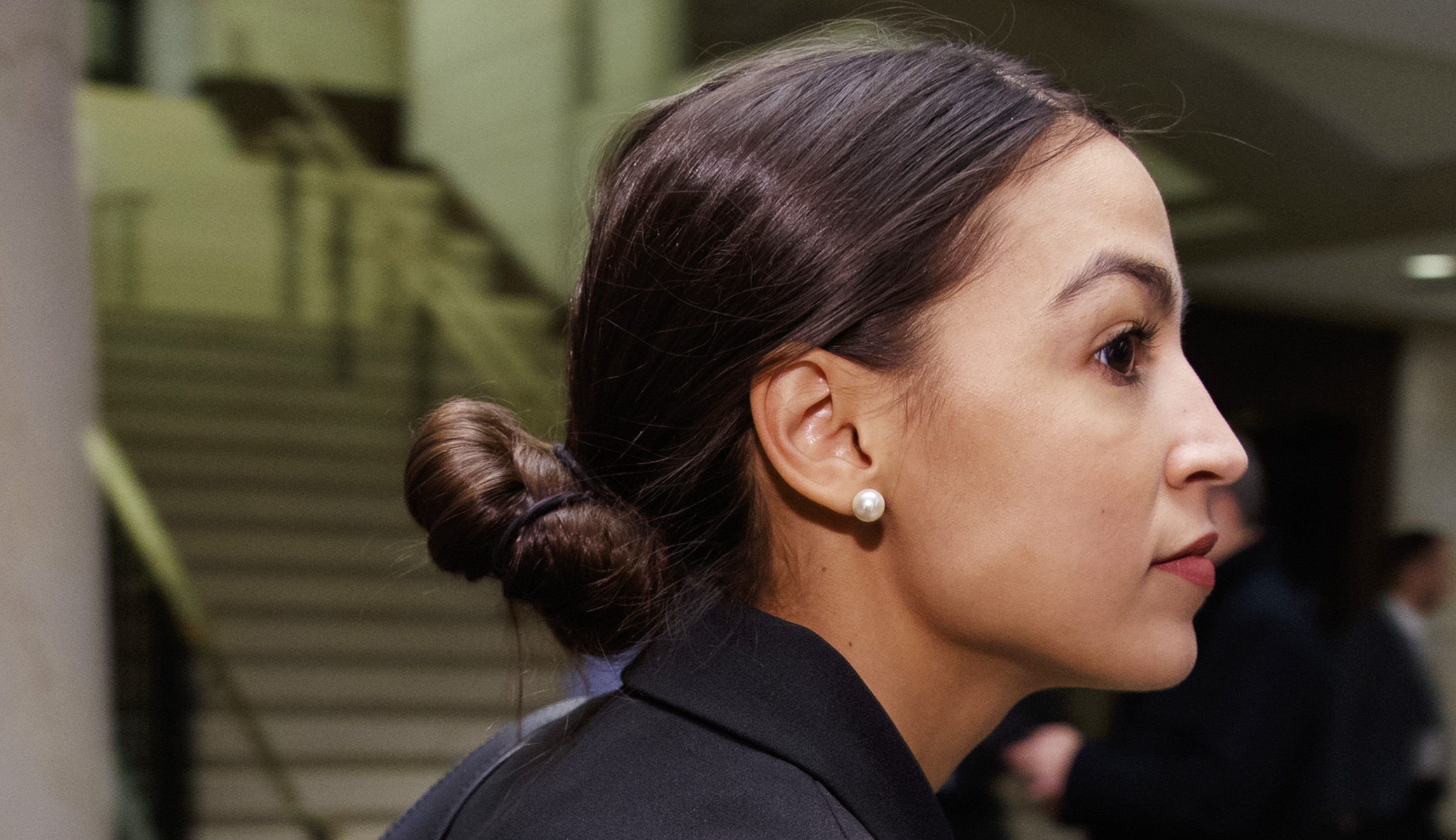 AOC’s latest self-own: Expensive airport croissants