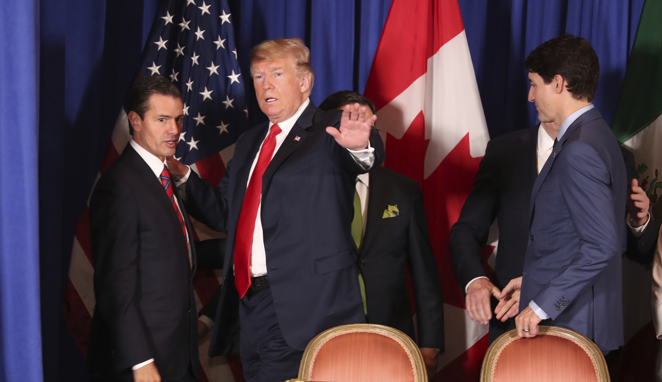 Trump weighs canceling NAFTA to force hand of Democrats on trade