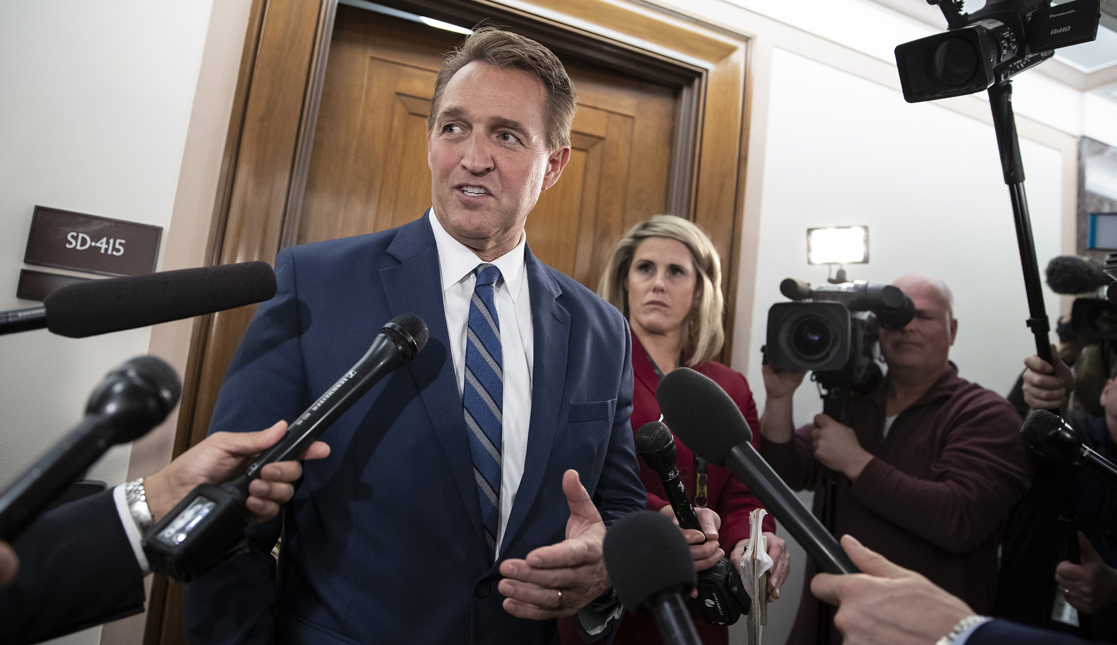 Jeff Flake defends Kyrsten Sinema after GOP official blames ‘dumb ass people’ for her midterm win