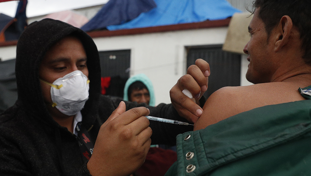 House Democrats urge DHS to provide flu shots to illegal immigrants in custody