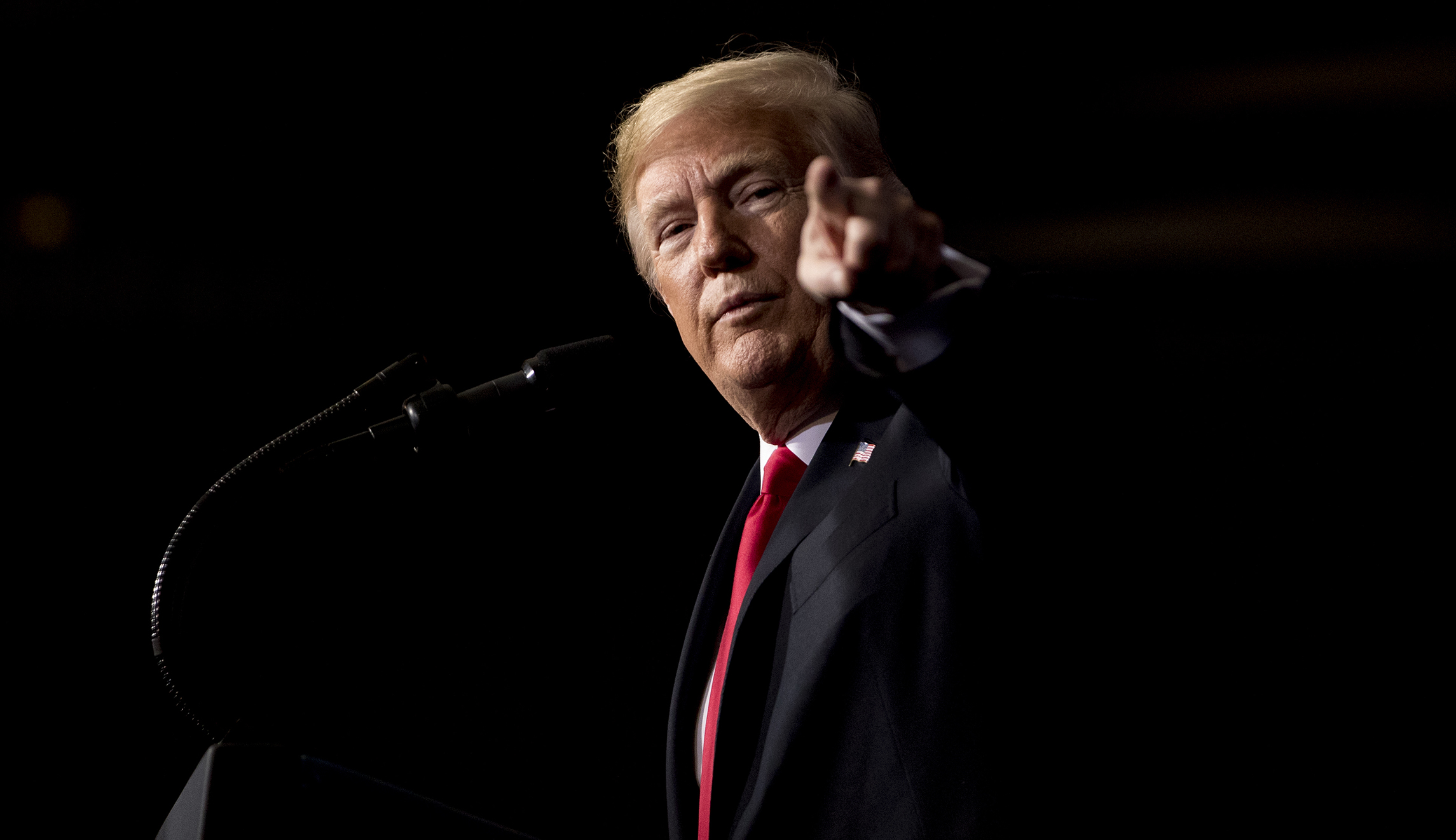 Trump pushes Congress to pass floundering sentencing reform bill